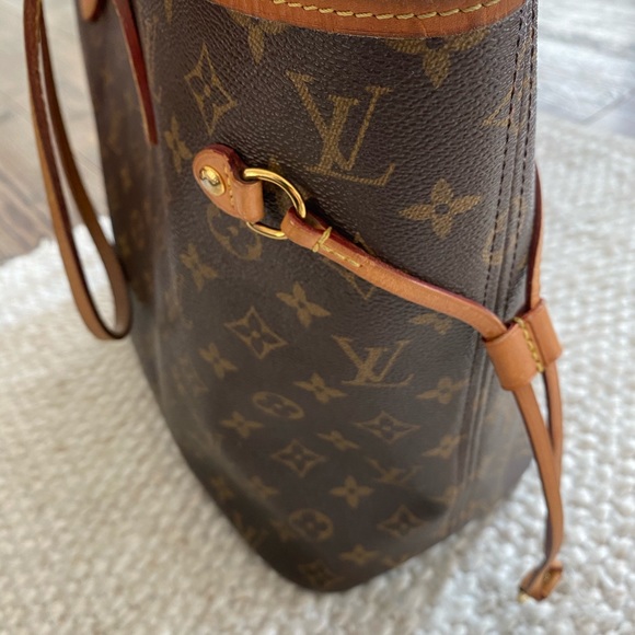 COPY - Authentic Louis Vuitton Tote Neverfull MM - Picture 5 of 10